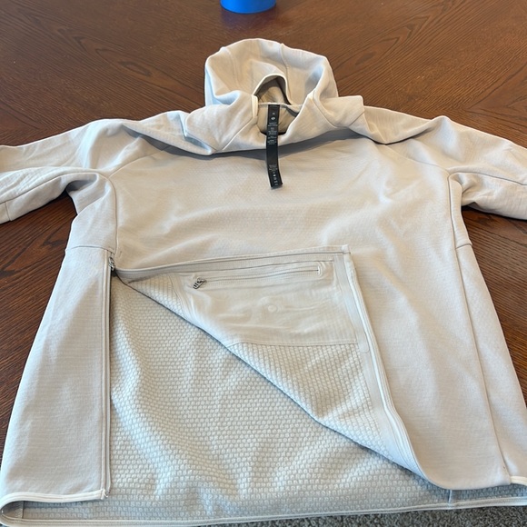 Lululemon GridLiner Fleece Hoodie - Picture 3 of 3
